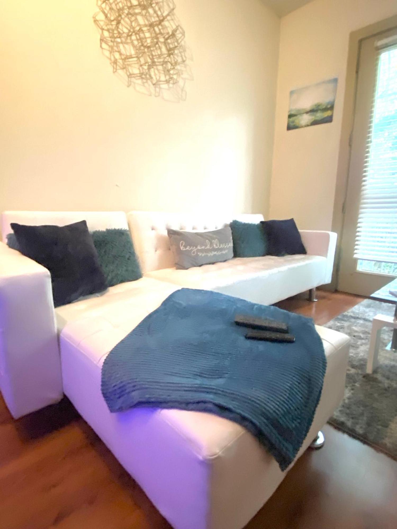 1Bd Gorgeous Loft In Buckhead Free Wi-Fi, Parking Lägenhet Atlanta Exteriör bild